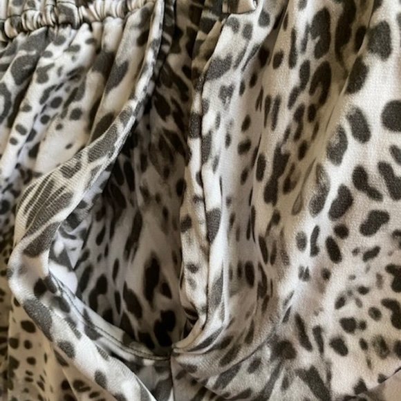 Jennifer Lopez  Jumpsuit  With Removable Straps   Animal Print  Size XS Petite - Picture 9 of 12